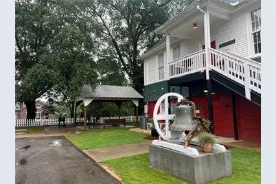 104 Spring Street #1, Gainesville, GA 30501 - Photo 2