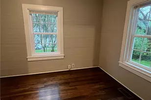 21 Quarry St, Gainesville, GA 30501 - Photo 4