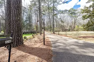 3248 Nancy Creek Rd NW, Atlanta, GA 30327 - Photo 4