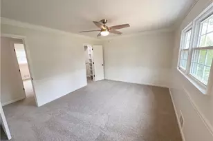 1272 Owen Cir, Sugar Hill, GA 30518 - Photo 4