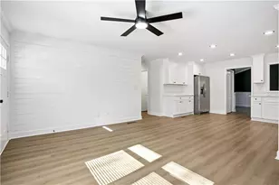 127 Perry St, Loganville, GA 30052 - Photo 4