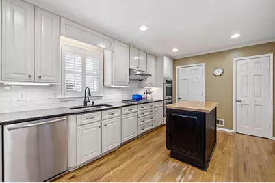 1932 Trumbull Drive, Dunwoody, GA 30338 - Photo 10