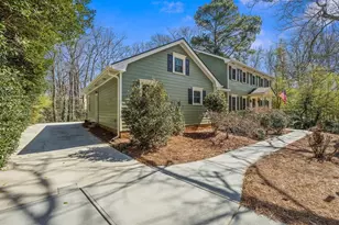 1932 Trumbull Dr, Dunwoody, GA 30338 - Photo 2