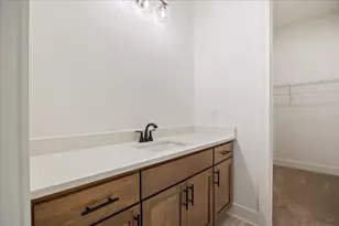 8330 Creekside Overlook Dr, Gainesville, GA 30506 - Photo 20