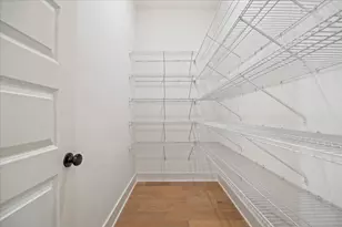 8330 Creekside Overlook Dr, Gainesville, GA 30506 - Photo 8