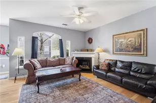 996 Pierce Brennen Dr, Lawrenceville, GA 30043 - Photo 4