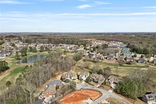 2046 Mill Pond Ct, Jefferson, GA 30549 - Photo 4