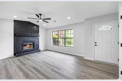 2246 Hightrail Court, Lithonia, GA 30058 - Photo 4