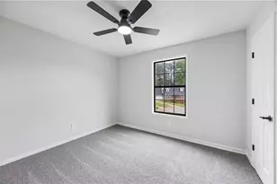 2246 Hightrail Ct, Lithonia, GA 30058 - Photo 20