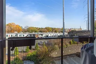 560 Dutch Valley - 2313, Atlanta, GA 30324 - Photo 8