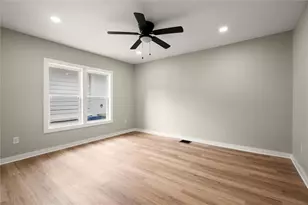 1332 Thurgood St SW, Atlanta, GA 30314 - Photo 4