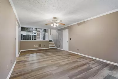 1543 Glencrest Trail, Lawrenceville, GA 30043 - Photo 16