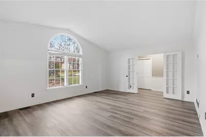 1543 Glencrest Trail, Lawrenceville, GA 30043 - Photo 6