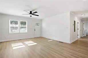 127 Perry St, Loganville, GA 30052 - Photo 8