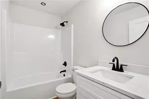 127 Perry St, Loganville, GA 30052 - Photo 14