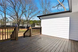 127 Perry St, Loganville, GA 30052 - Photo 22