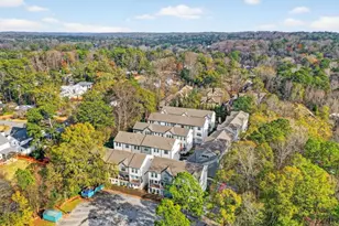 4455 Dandelion Ln, Atlanta, GA 30342 - Photo 40