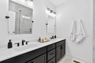 4455 Dandelion Ln, Atlanta, GA 30342 - Photo 32