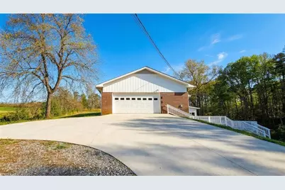 6180 Elliot Family Parkway, Dawsonville, GA 30534 - Photo 2