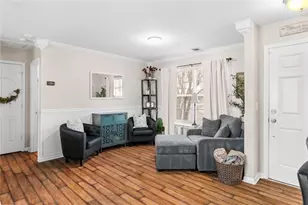 369 Hiawassee Dr, Woodstock, GA 30188 - Photo 6