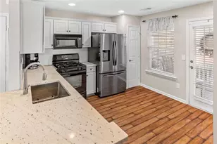 369 Hiawassee Dr, Woodstock, GA 30188 - Photo 14