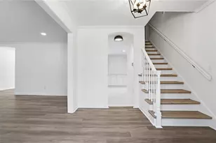 313 Summit Ridge Dr, Lawrenceville, GA 30046 - Photo 2