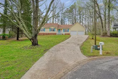 1012 Atherton Lane, Woodstock, GA 30189 - Photo 2