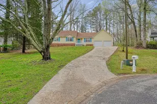 1012 Atherton Ln, Woodstock, GA 30189 - Photo 2