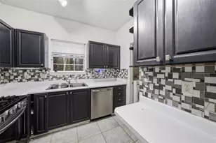 584 Windsor St SW, Atlanta, GA 30312 - Photo 6