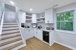 3741 Northpoint Dr, Marietta, GA 30062 - Photo 10