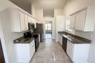 50 Cranbrook Ct, Covington, GA 30016 - Photo 2