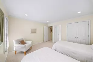 300 Nell Ct, Atlanta, GA 30342 - Photo 30