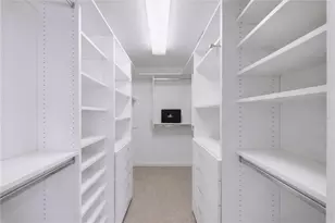 300 Nell Ct, Atlanta, GA 30342 - Photo 24