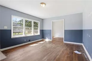 256 Silver Springs Cir SW, Atlanta, GA 30310 - Photo 10