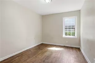 256 Silver Springs Cir SW, Atlanta, GA 30310 - Photo 18