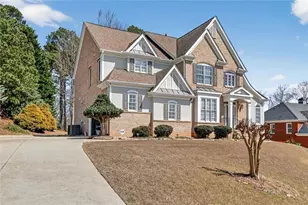 292 Double Gate Way, Sugar Hill, GA 30518 - Photo 2