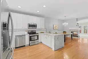 1200 Wing St, Sandy Springs, GA 30350 - Photo 14