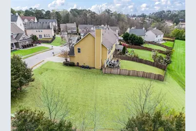 6222 Sapphire Court, Sugar Hill, GA 30518 - Photo 2