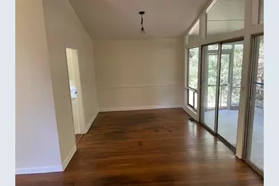 6840 Sunny Brook Lane NE, Atlanta, GA 30328 - Photo 8