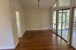 6840 Sunny Brook Ln NE, Atlanta, GA 30328 - Photo 8