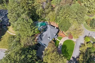 5460 E Idlewood Ln, Atlanta, GA 30327 - Photo 6