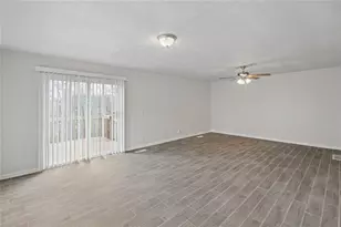 33 Skyline Dr SE, Cartersville, GA 30120 - Photo 12