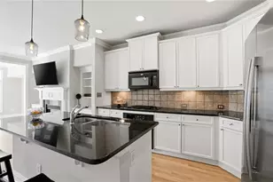 4366 Baverton Dr, Suwanee, GA 30024 - Photo 10