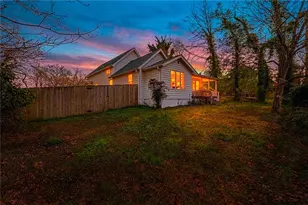 314 Holley St, Demorest, GA 30535 - Photo 2