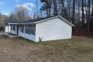 1071 Alexander St, Union Point, GA 30669 - Photo 2