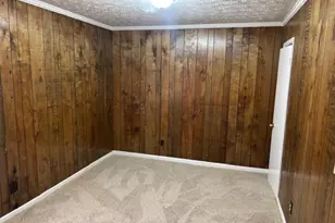 1071 Alexander St, Union Point, GA 30669 - Photo 16