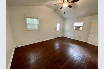 8940 Bay Drive, Gainesville, GA 30506 - Photo 6