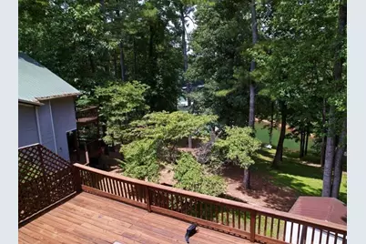 8940 Bay Drive, Gainesville, GA 30506 - Photo 18