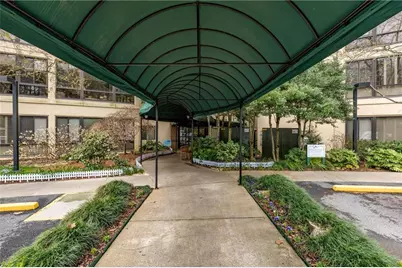 1800 Clairmont Lake #A227, Decatur, GA 30033 - Photo 2