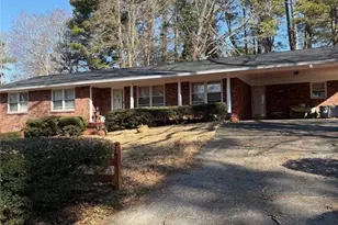 4260 Bingham Ct, Stone Mountain, GA 30083 - Photo 2
